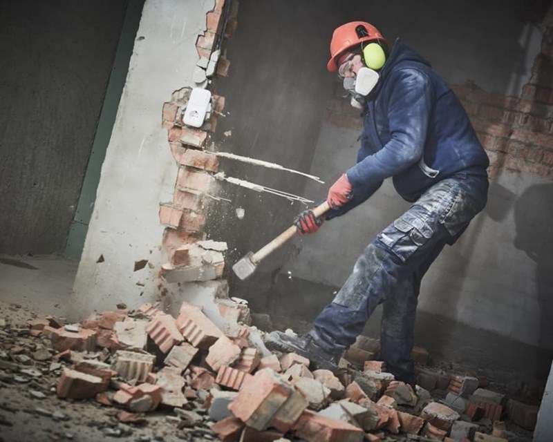 ¿Qué documentación técnica necesito antes de iniciar un derribo?