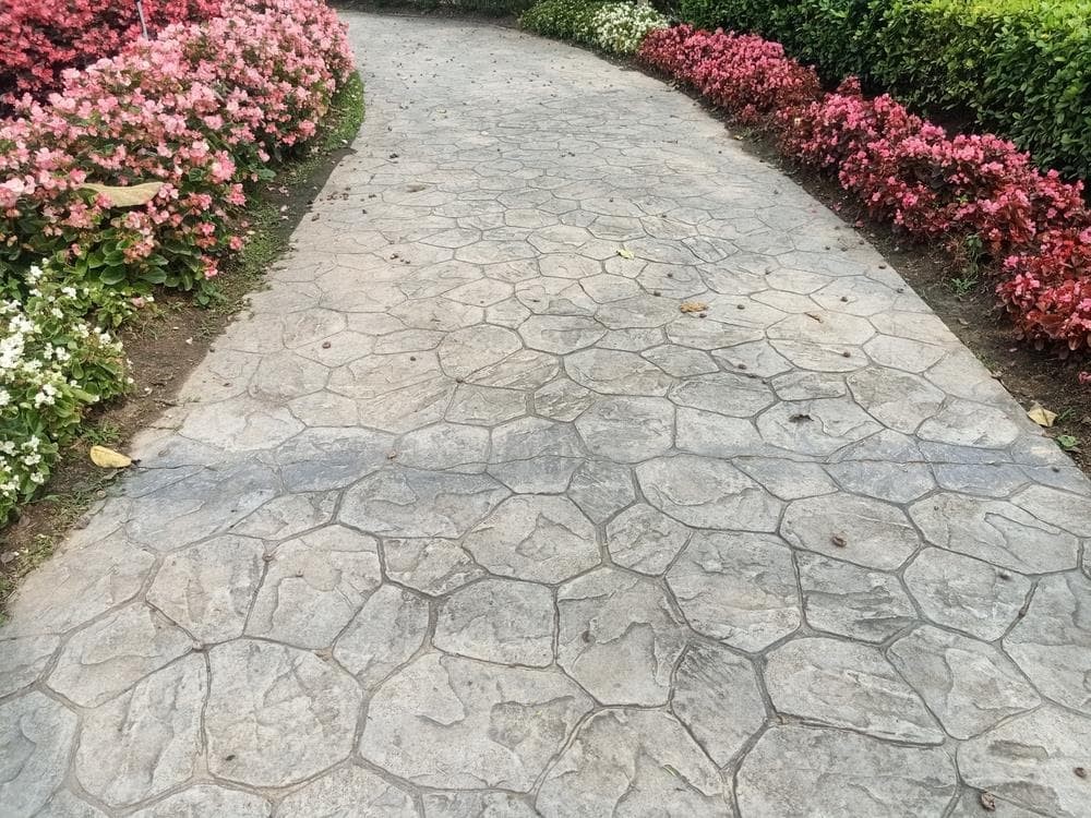 Ventajas del hormigón impreso para el pavimento de su jardín o terraza 